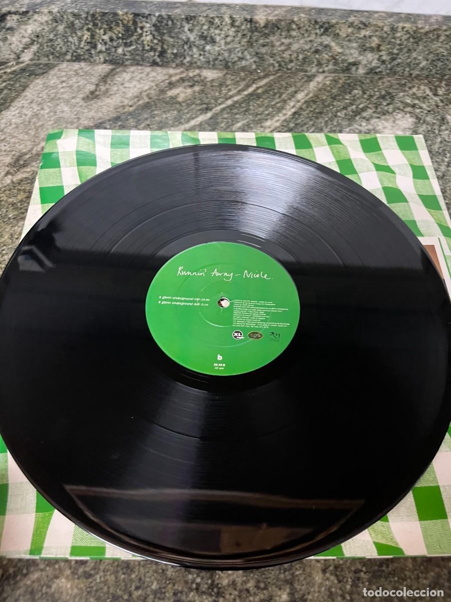 Discos de vinilo: Nicole Runnin Away Maxi - Foto 3