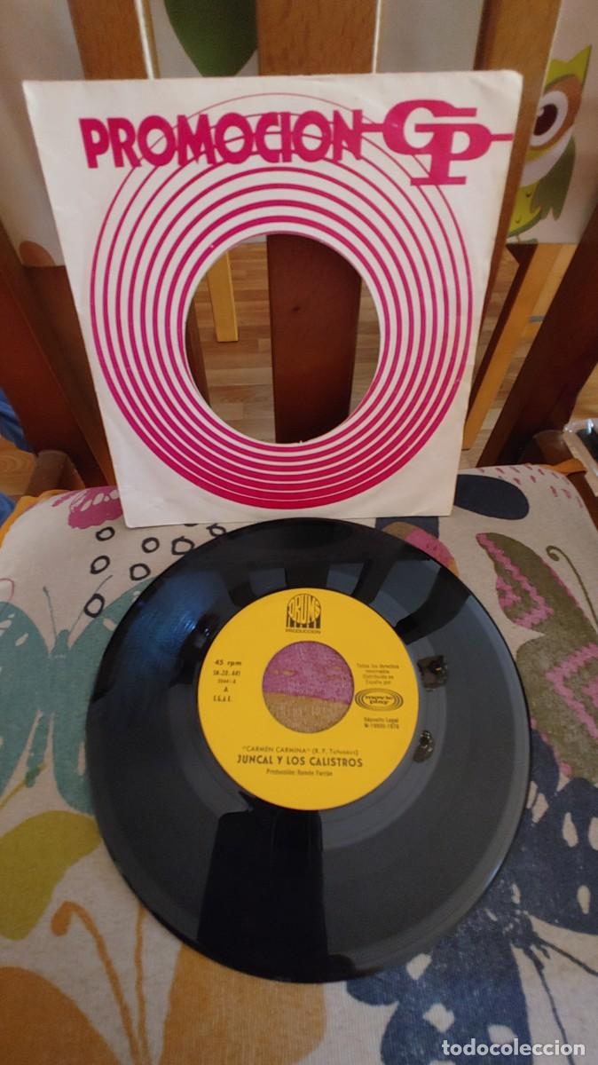 Discos de vinilo: JUNCAL Y LOS CALISTROS-SINGLE CARMEN CARMINA - Foto 2