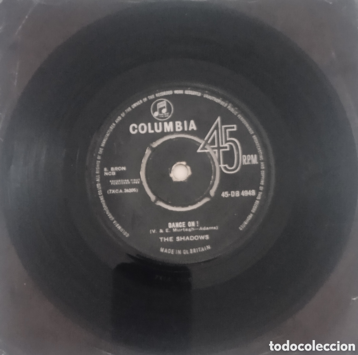Discos de vinilo: THE SHADOWS - Dance on! (1963) single - Foto 3