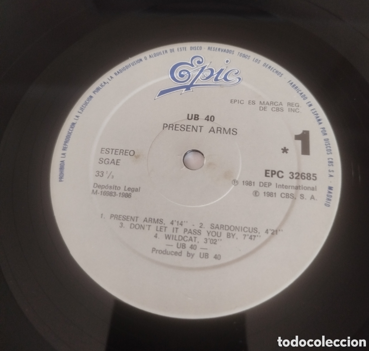 Discos de vinilo: UB40 - Present arms. Edici&oacute;n espa&ntilde;ola - Foto 3