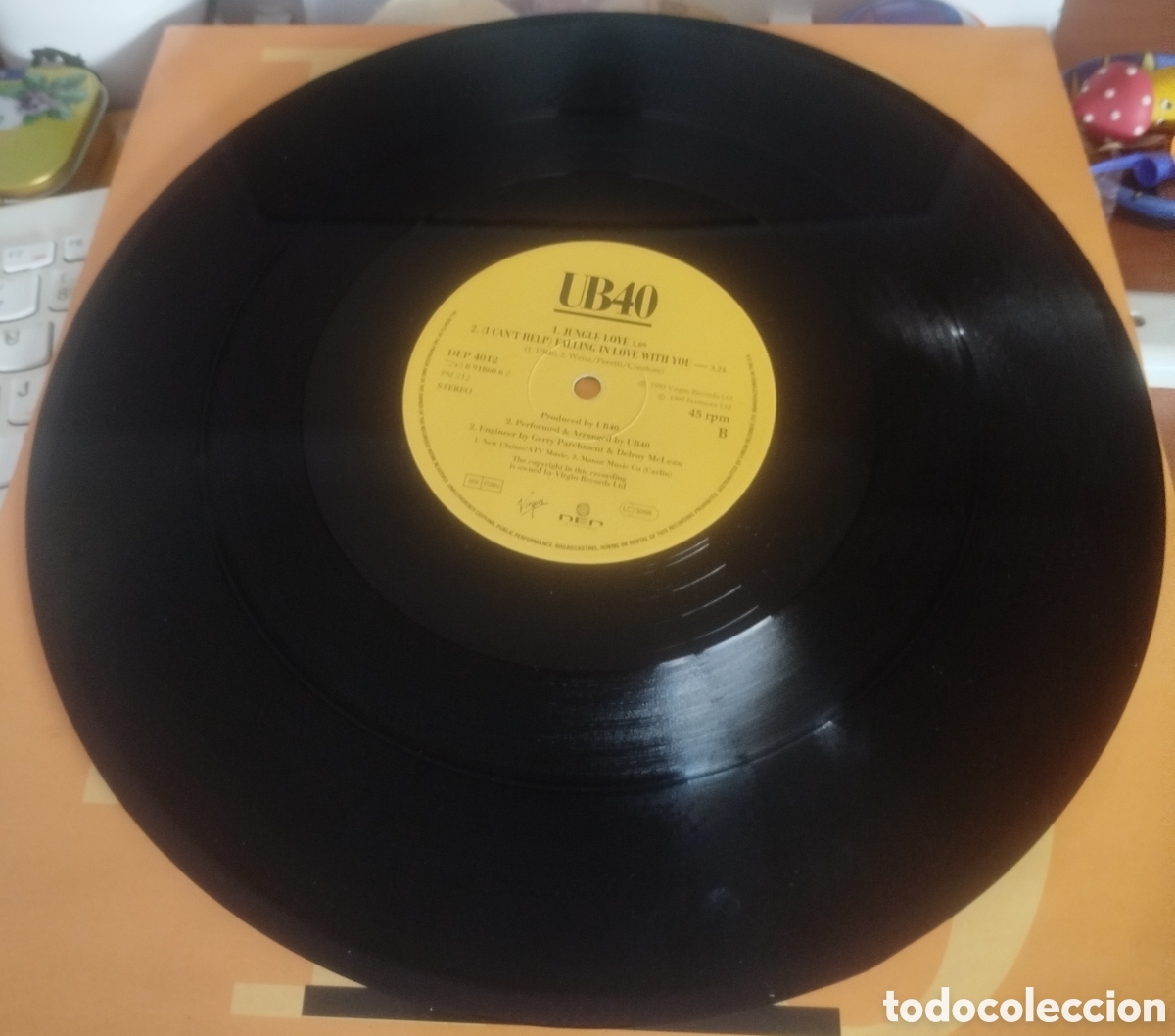 Discos de vinilo: UB40 &ndash; (I Can&acute;t Help) Falling In Love With You - Foto 2