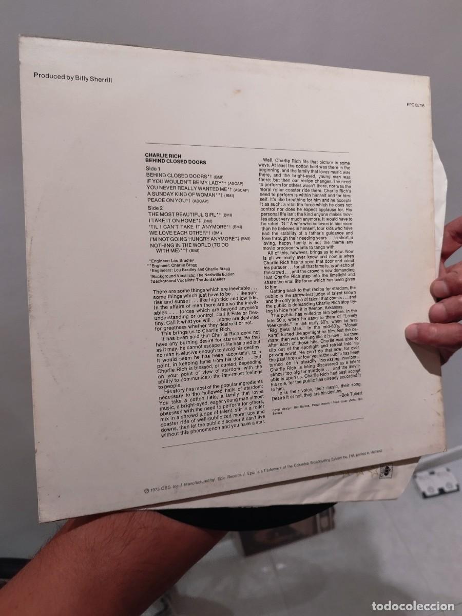 Discos de vinilo: Charlie Rich, beind closed doors. Lp vinilo. - Foto 3