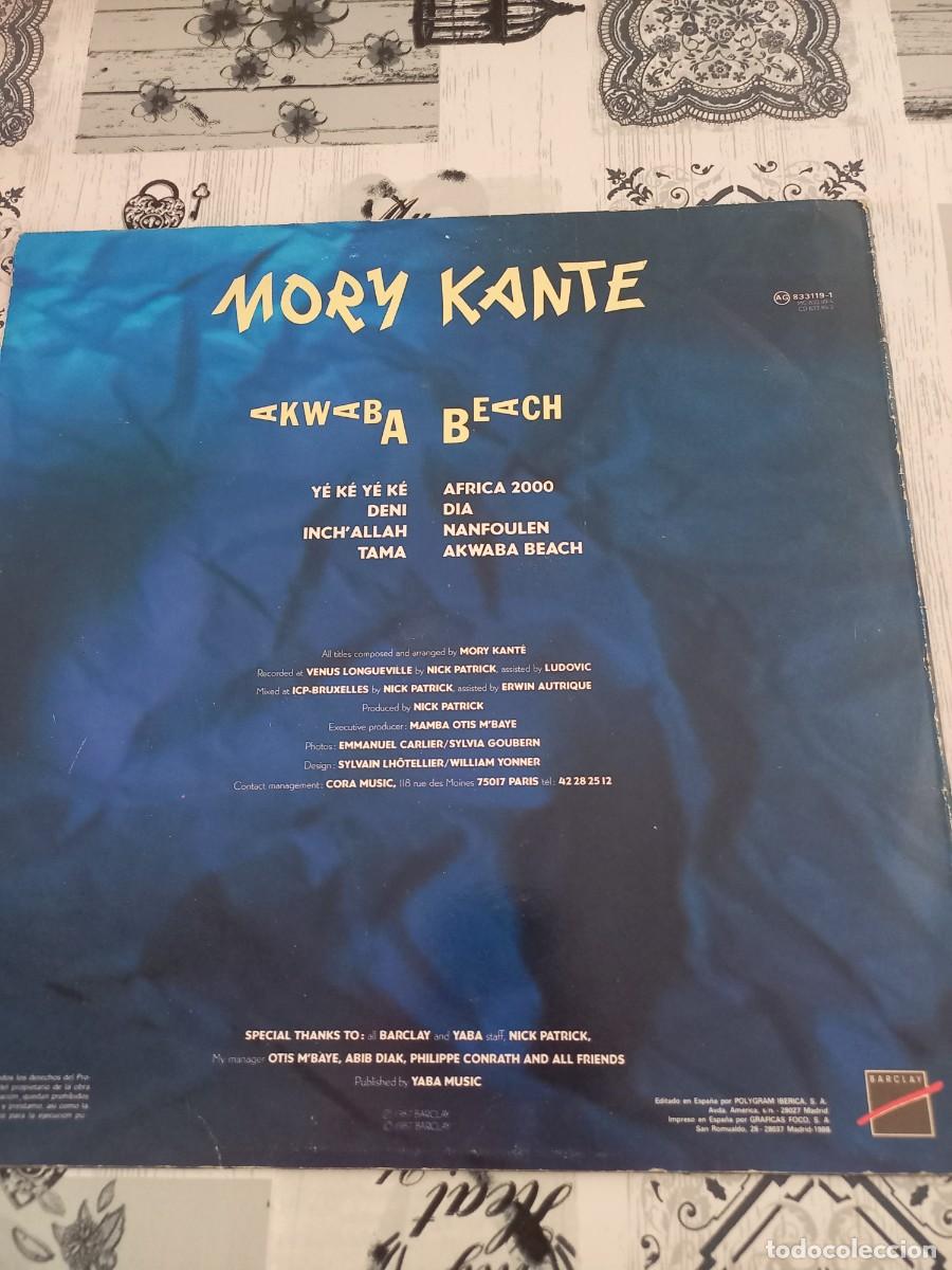Discos de vinilo: DISCO LP. MORY KANTE. AKWABA BEACH - Foto 2