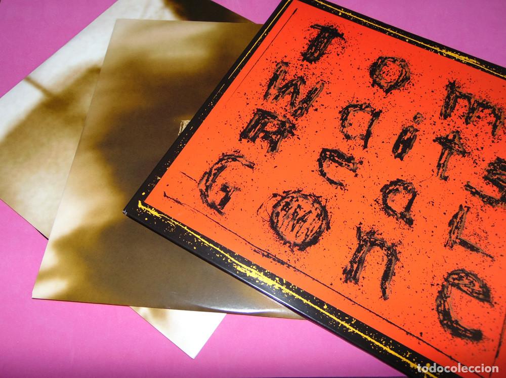 Discos de vinilo: TOM WAITS &ndash; Real Gone - DOBLE LP VINILO 2004 - Foto 6