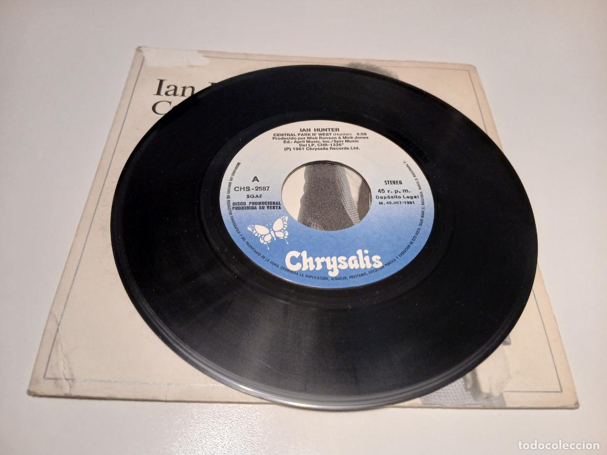 Discos de vinilo: Ian Hunter -Central park n west- (1981) single 7&rdquo; - Foto 4