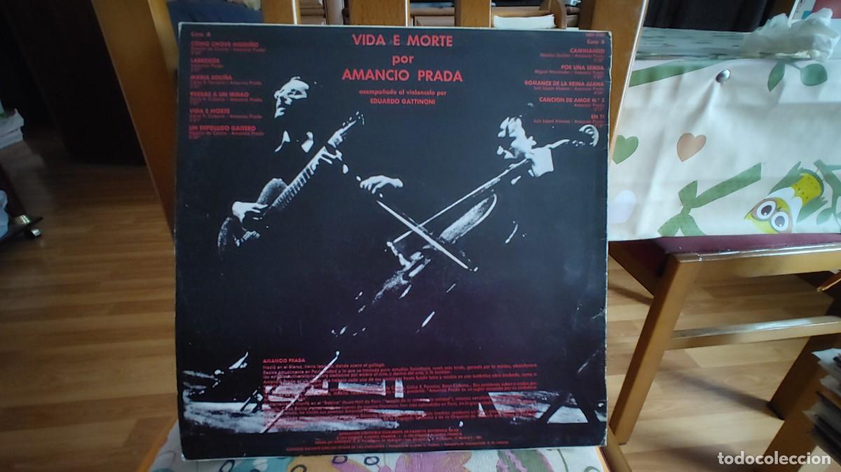 Discos de vinilo: AMANCIO PRADA-LP VIDA E MORTE-ENCARTE LETRAS - Foto 2
