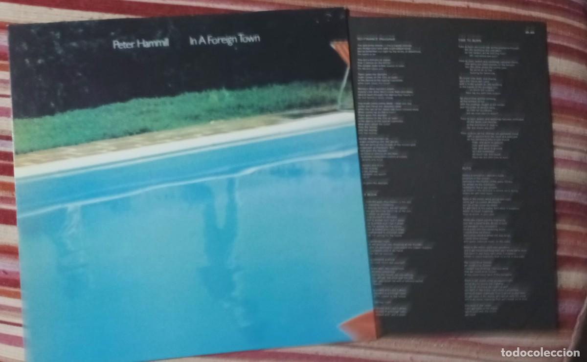 Discos de vinilo: PETER HAMMILL - IN A FOREIGN TOWN - LP. - Foto 1