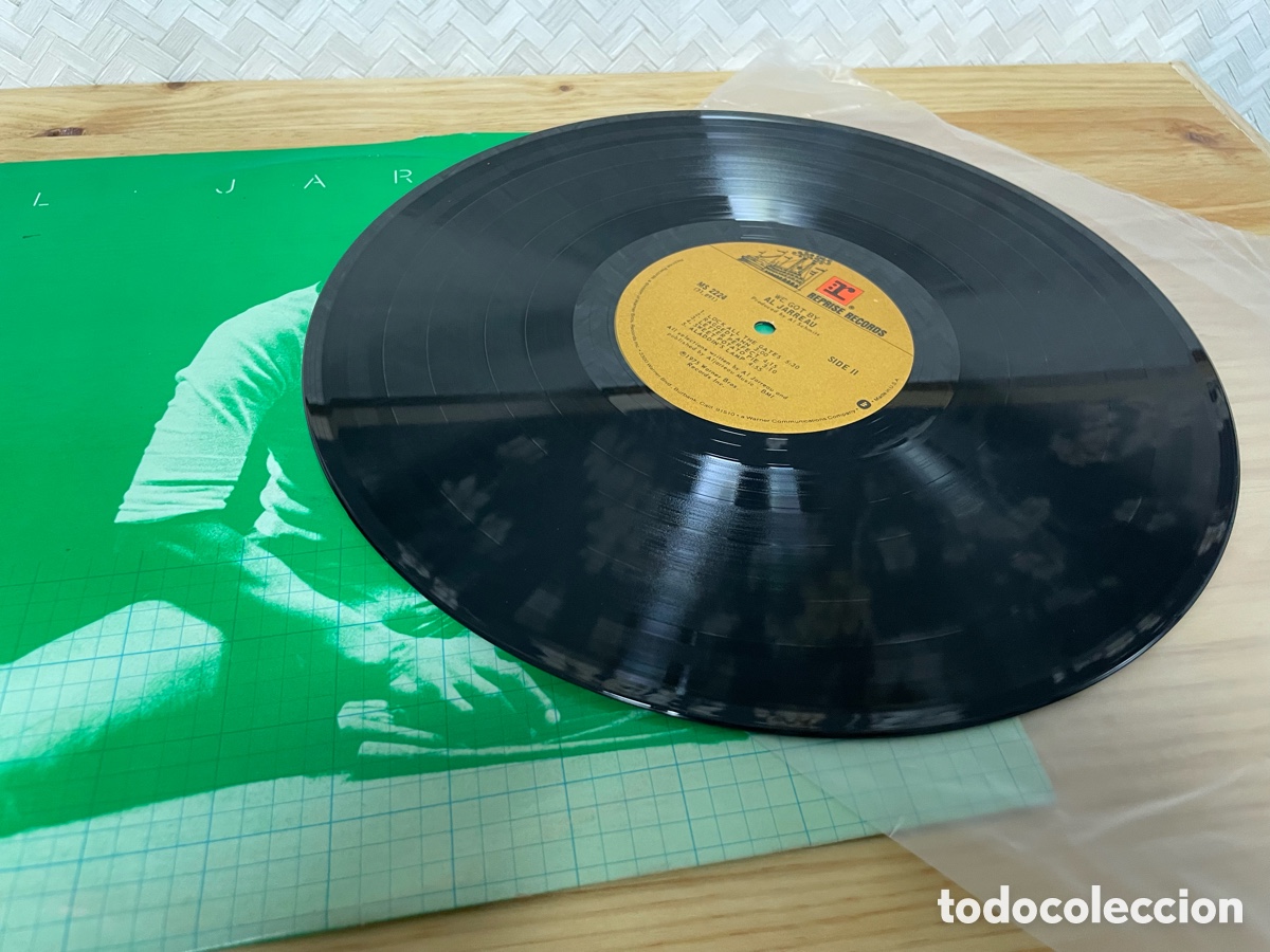 Discos de vinilo: Disco de vinilo. We-Got-By. Al Jarreau. Warner Bros 1975 - Foto 2