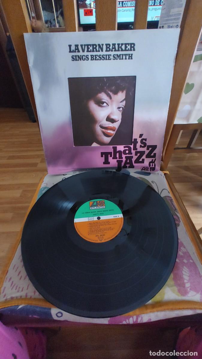 Discos de vinilo: LA VERN BAKER-LP SINGS BESSIE SMITH-GATEFOLD - Foto 1