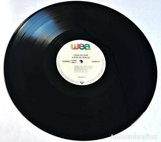 Discos de vinilo: �V1555 - [LP VINILO]. COSA DE DOS. A RAS DE SUELO. - Foto 5