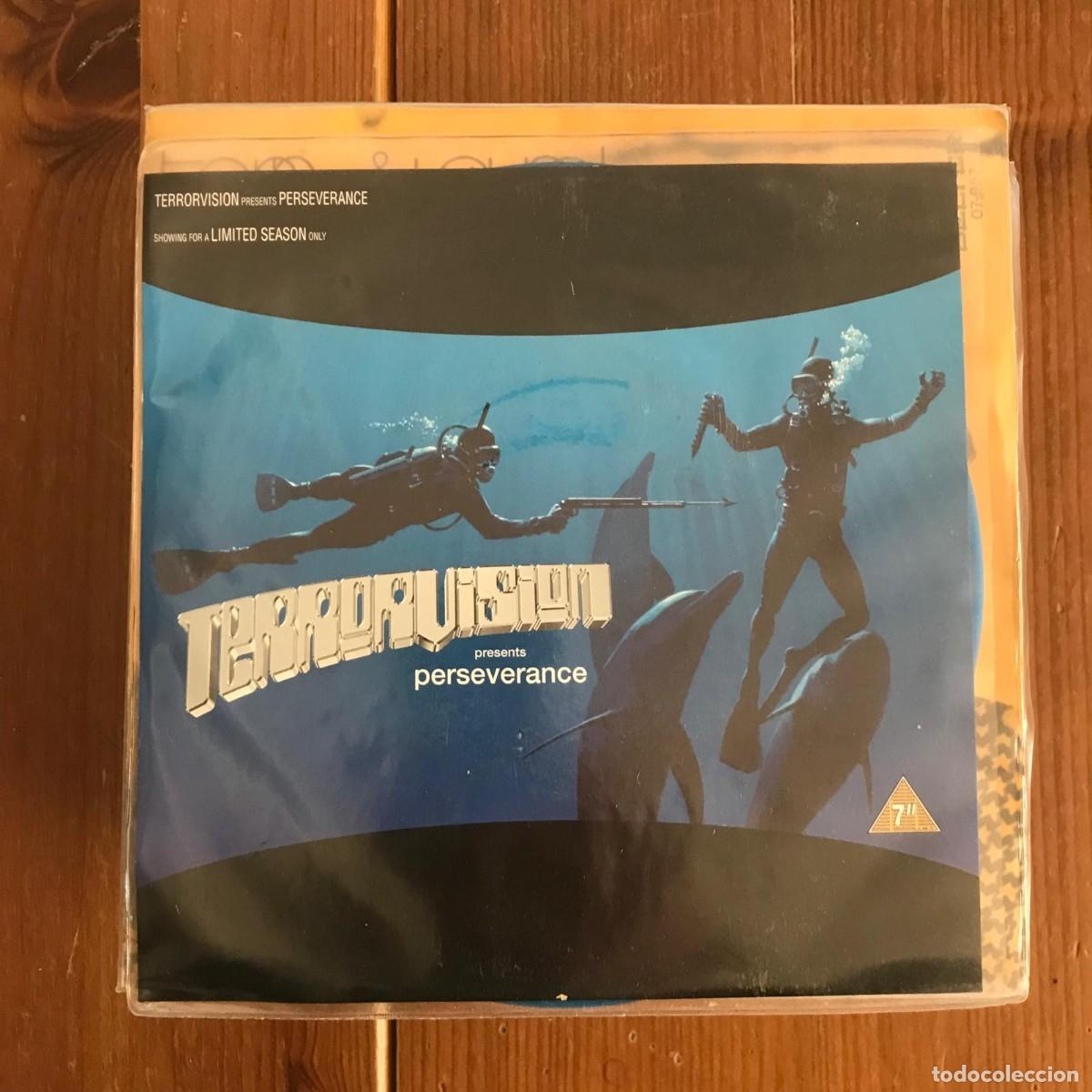 Discos de vinilo: TERRORVISION - PERSEVERANCE / WAKE UP - SINGLE EMI UK 1996 - VINILO AZUL - Foto 1