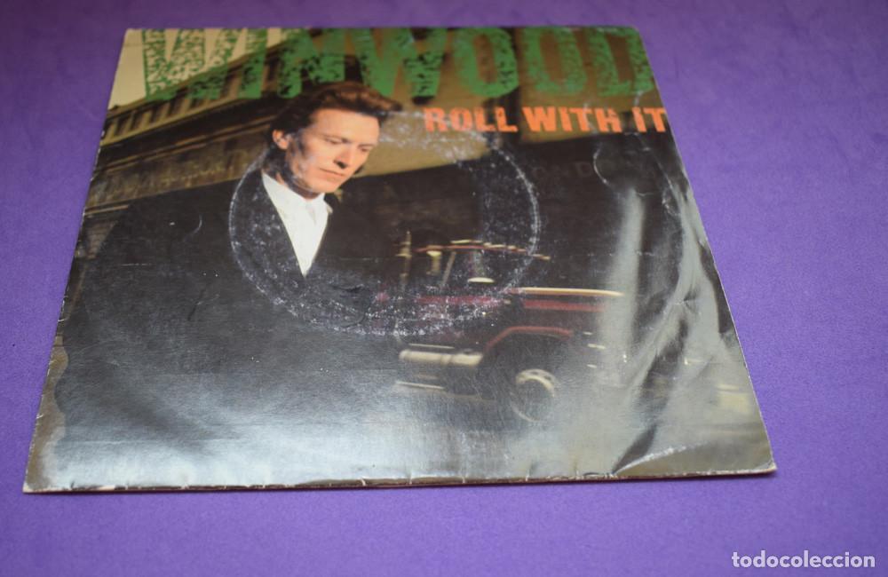 Discos de vinilo: Steve Winwood &ndash; Roll With It - SINGLE 1988 - Foto 1