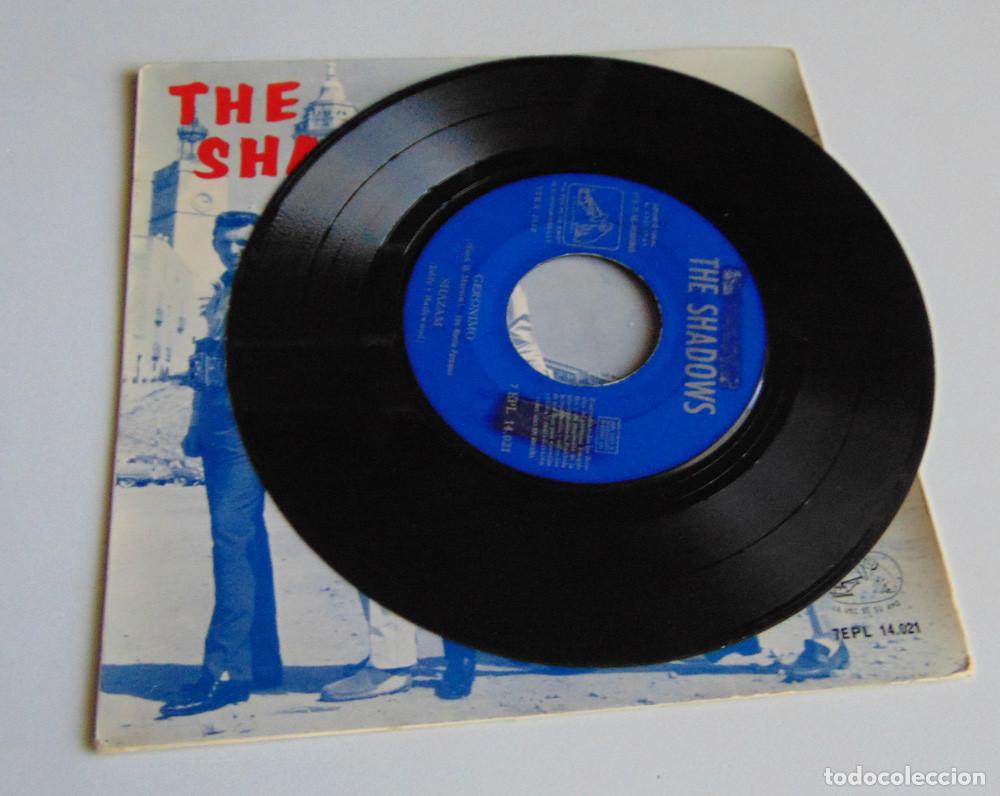 Discos de vinilo: The Shadows - GERONIMO + 3 - EP 1964 - Foto 6