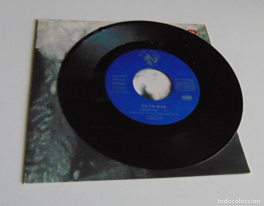 Discos de vinilo: Su Ta Gar &lrm;&ndash; Eguen Bat - SINGLE PROMO 1992 - Foto 3