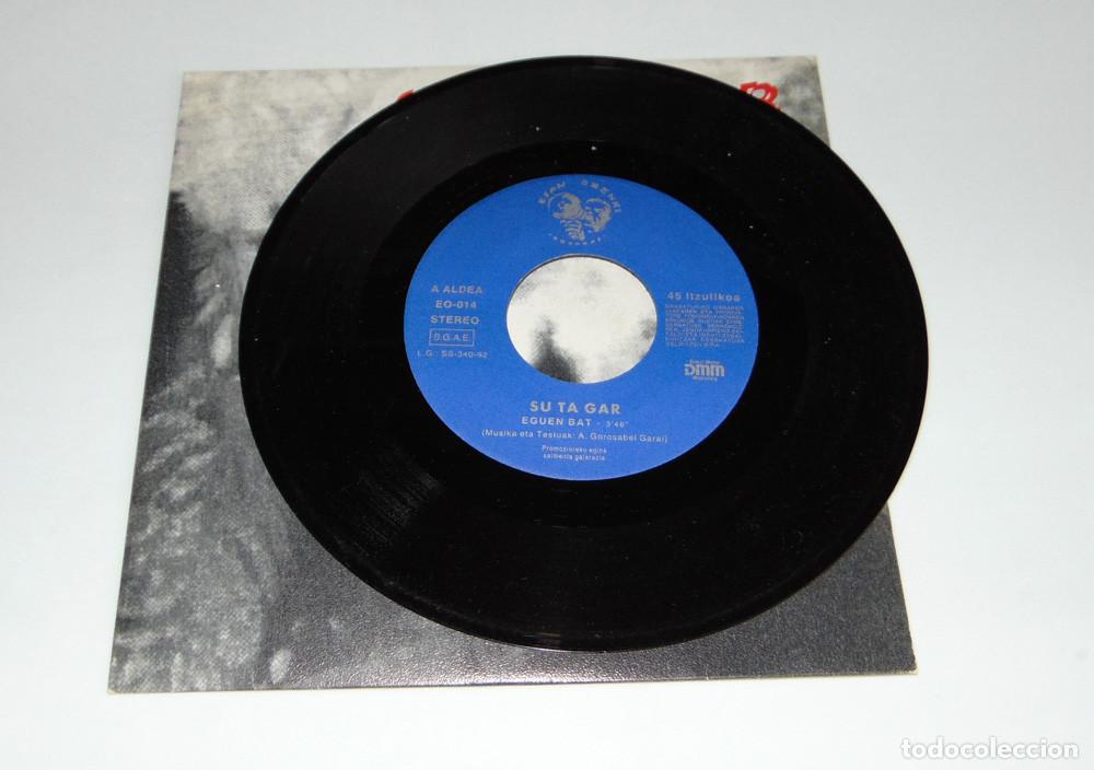 Discos de vinilo: Su Ta Gar &lrm;&ndash; Eguen Bat - SINGLE PROMO 1992 - Foto 5