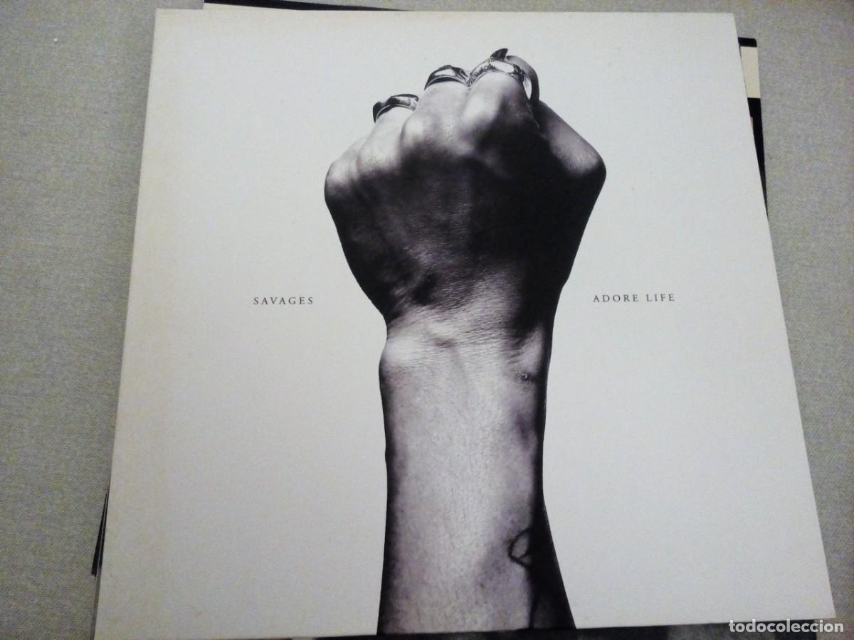 Discos de vinilo: Savages Adore Life LP GATEFOLD 2016 - Foto 1