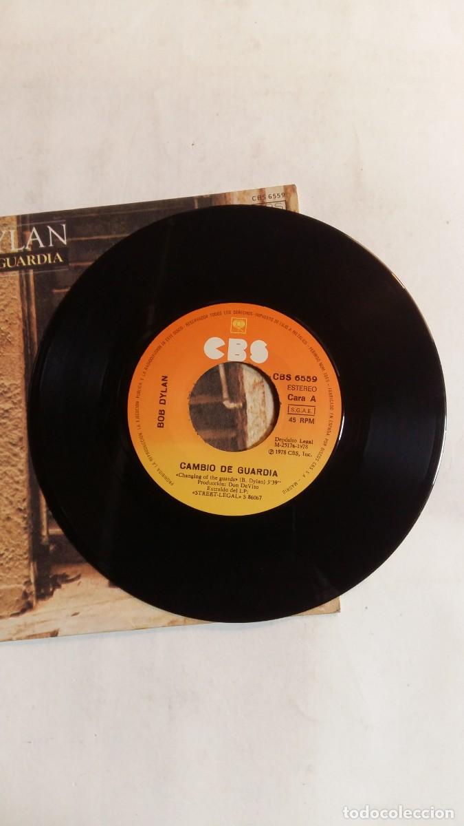 Discos de vinilo: Single, Bob Dylan, Cambio de Guardia, Edita Discos CBS - Foto 3
