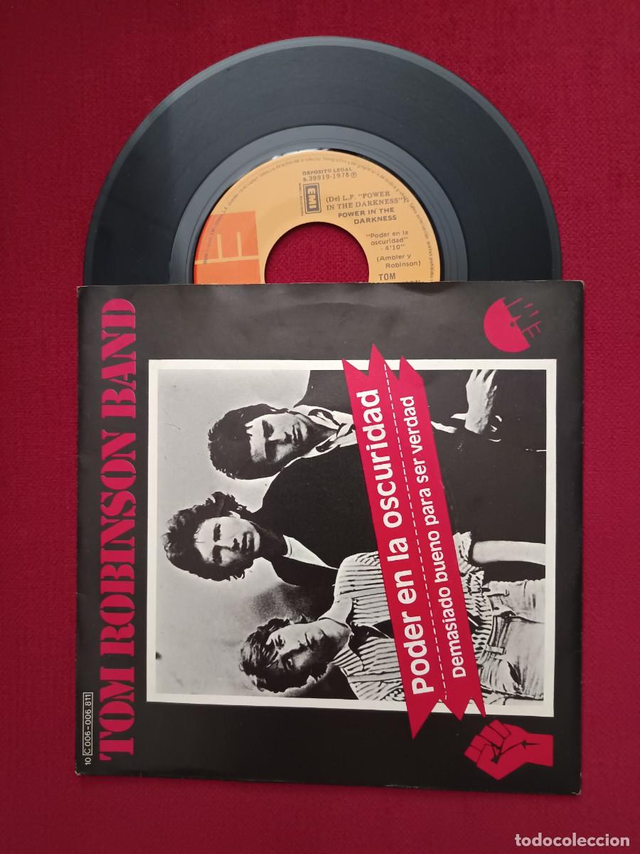 Discos de vinilo: TOM ROBINSON BAND PODER EN LA OSCURIDAD SINGLE 1978 - Foto 3