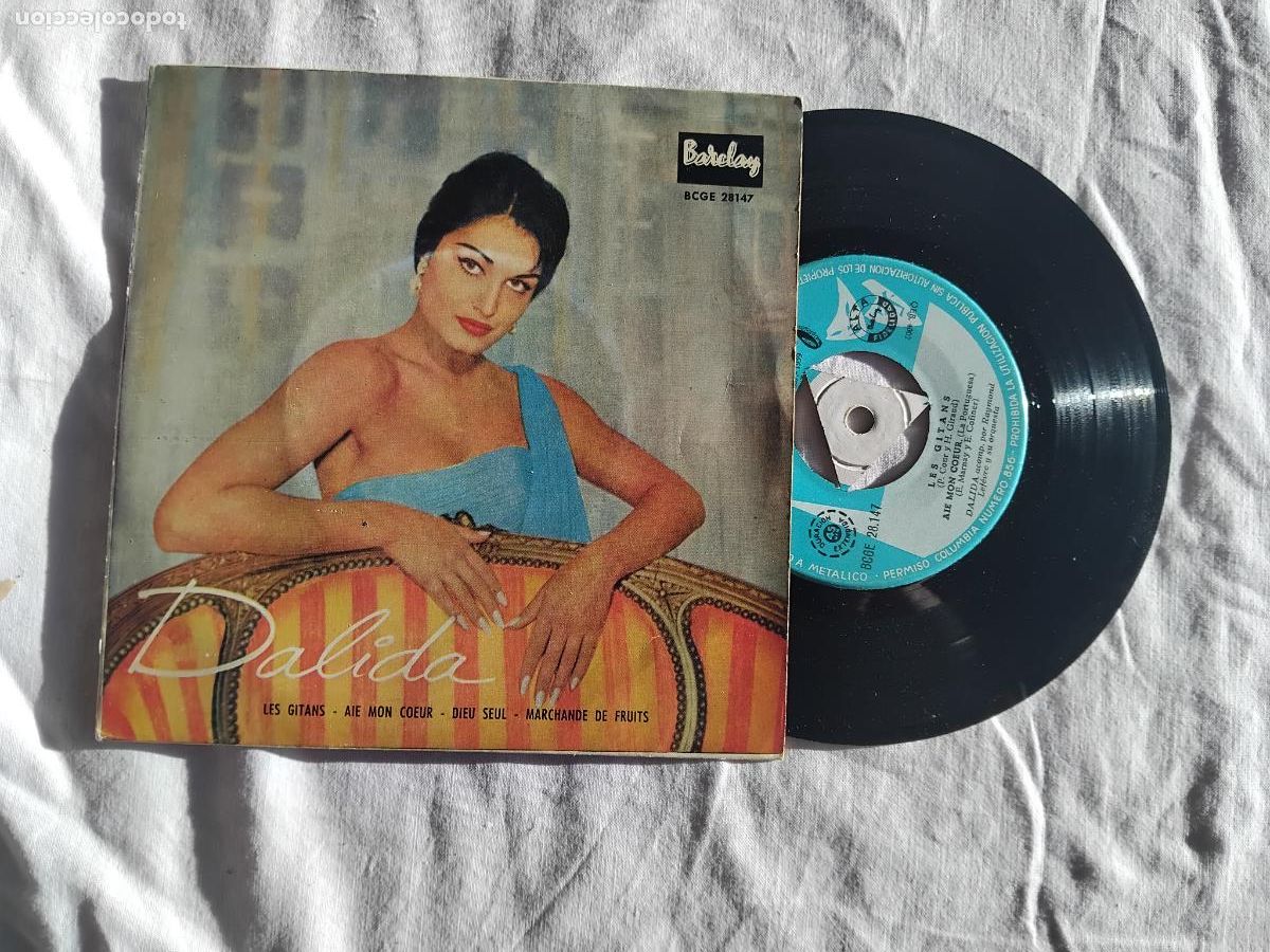 Discos de vinilo: DALIDA. LES GITANS + 3. EP BARCLAY 1959. - Foto 1