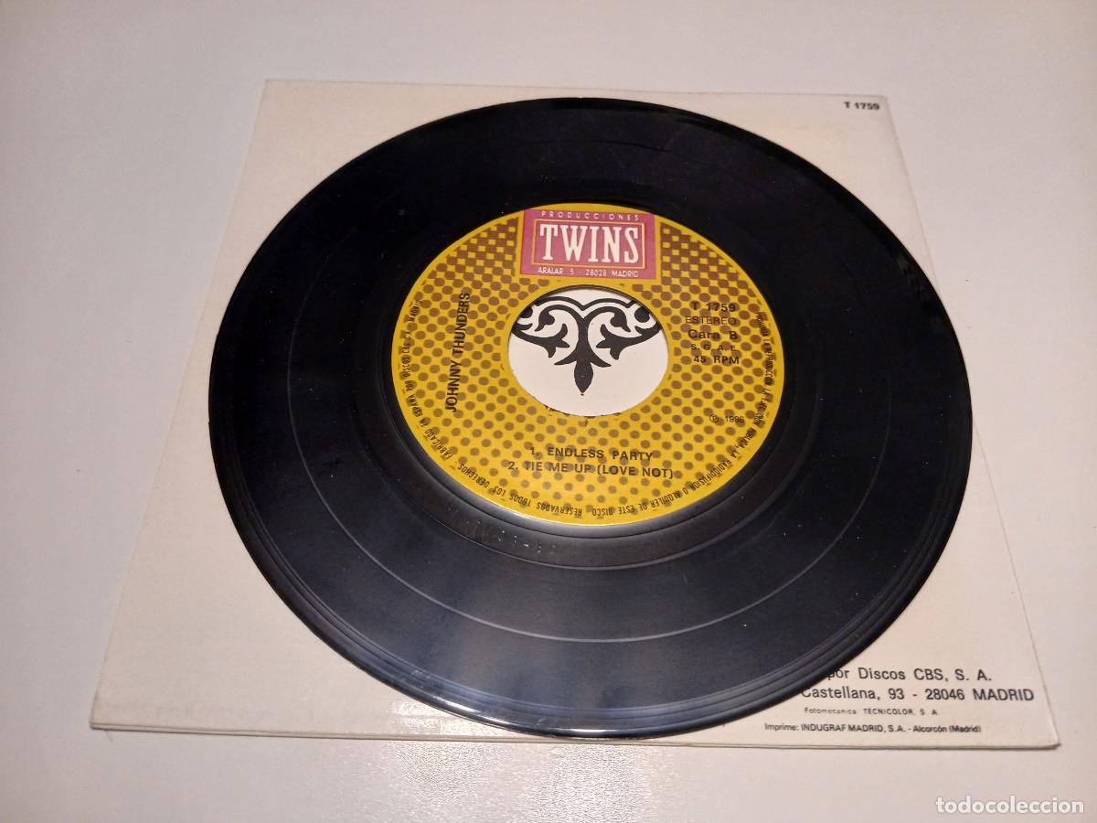 Discos de vinilo: Johnny Thunders &ndash; Short Lives / Cool Operator / Endless / Tie Me Up- (1986) - Foto 4