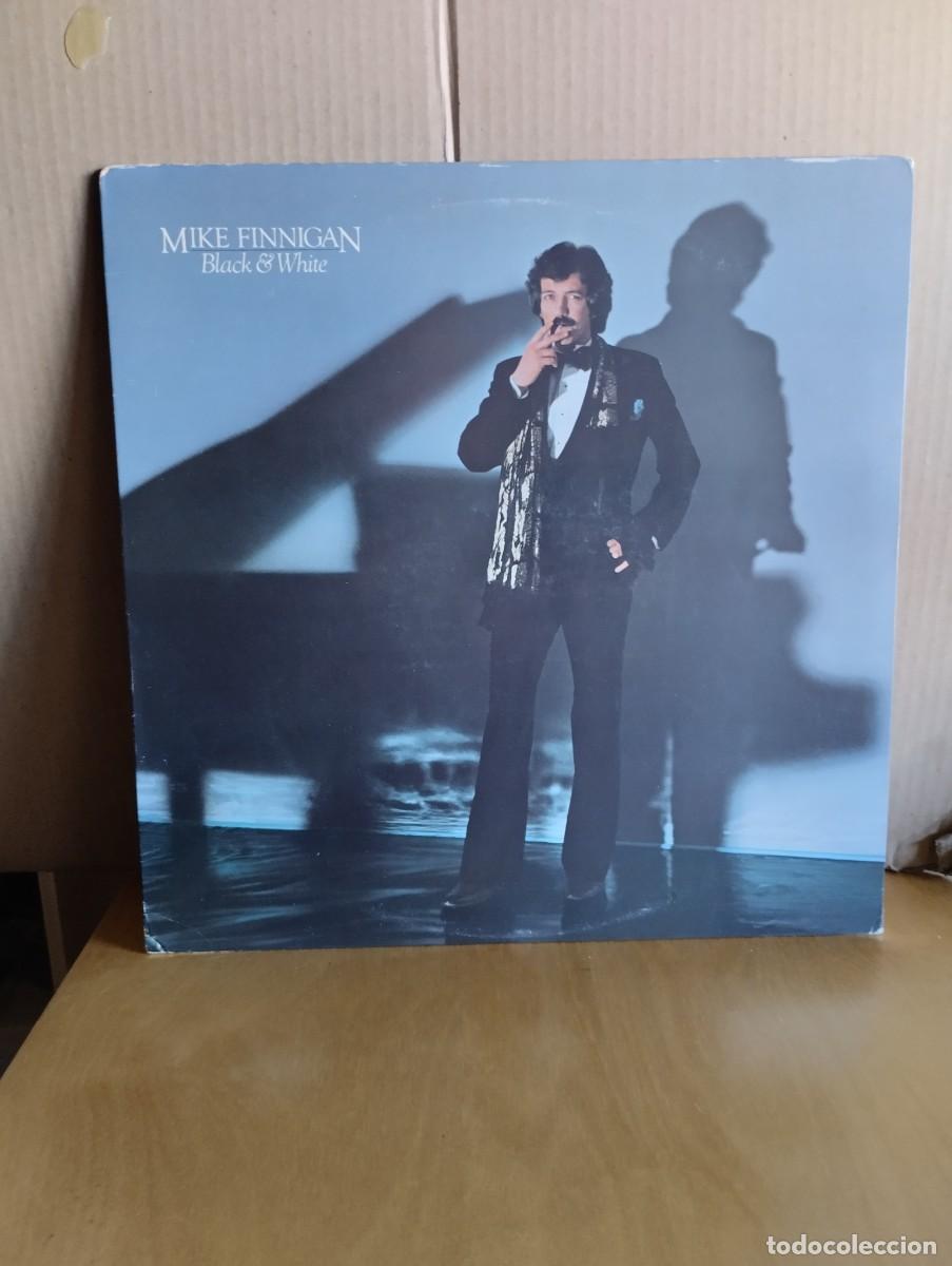 Discos de vinilo: MIKE FINNIGAN ----- BLACK & WHITE - Foto 1