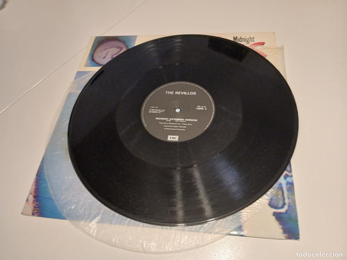 Discos de vinilo: The Revillos &ndash; Midnight- (1984) maxi-single - Foto 4