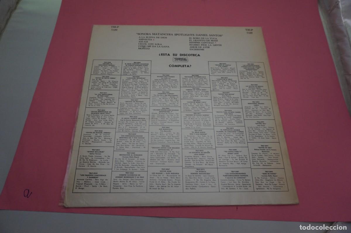 Discos de vinilo: LP - SONORA MATANCERA - PRESENTA A DANIEL SANTOS - DISCO COMO NUEVO - Foto 3