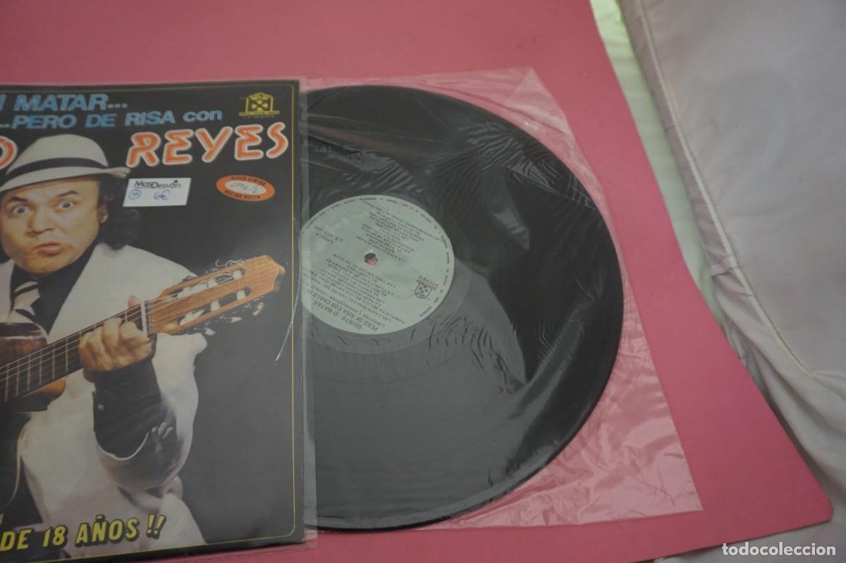 Discos de vinilo: LP - CHALO REYES - QUINTO: SI MATAR... PERO DE RISA - DISCO COMO NUEVO - Foto 2