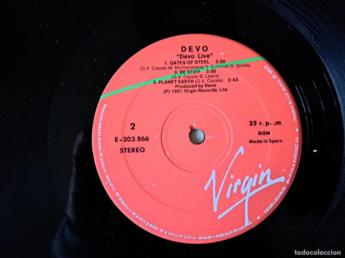 Discos de vinilo: LP Devo &lrm;&ndash; Dev-O Live 1982 SPAIN NO COVER/NM - Foto 2