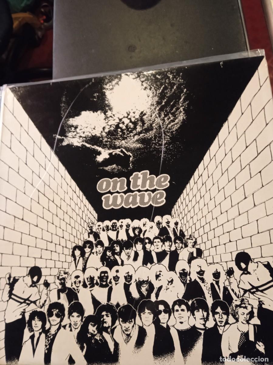 Discos de vinilo: ON THE WAVE- LP VARIOS ARTISTAS - Foto 1