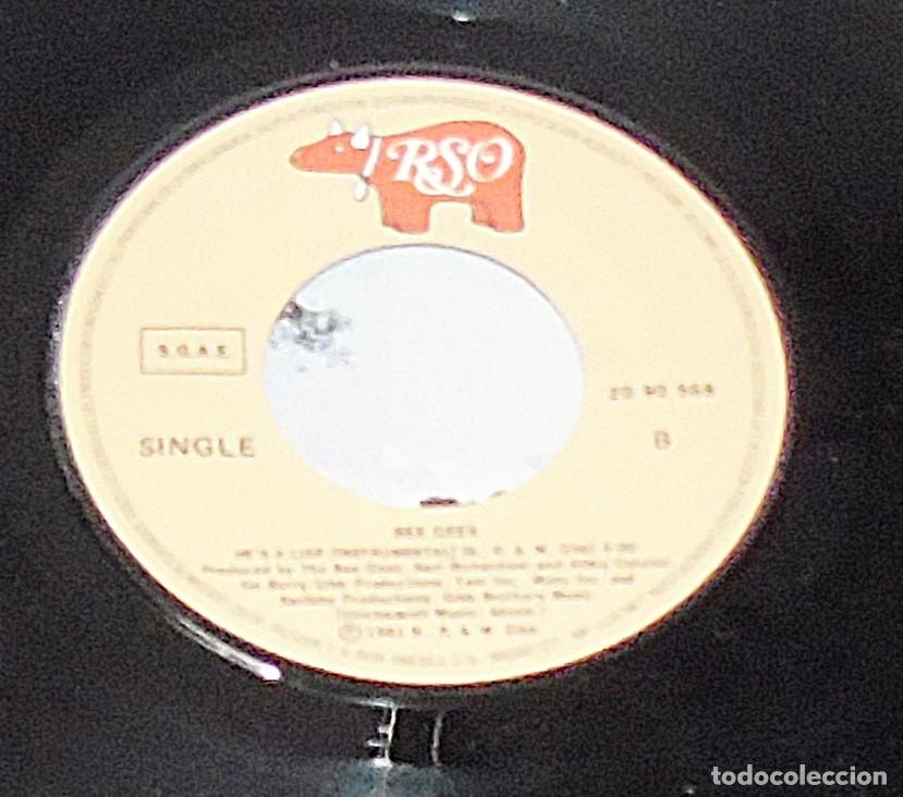 Discos de vinilo: BEE GEES --- HE&acute;S A LIAR & HE&acute;S A LIAR ( INSTRUMENTAL )-----MINT ( M ) - Foto 4