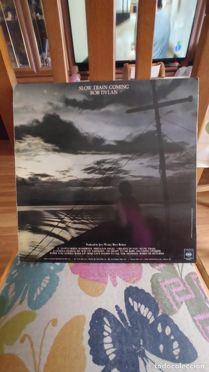 Discos de vinilo: BOB DYLAN-LP SLOW TRAIN COMING-LETRAS - Foto 2