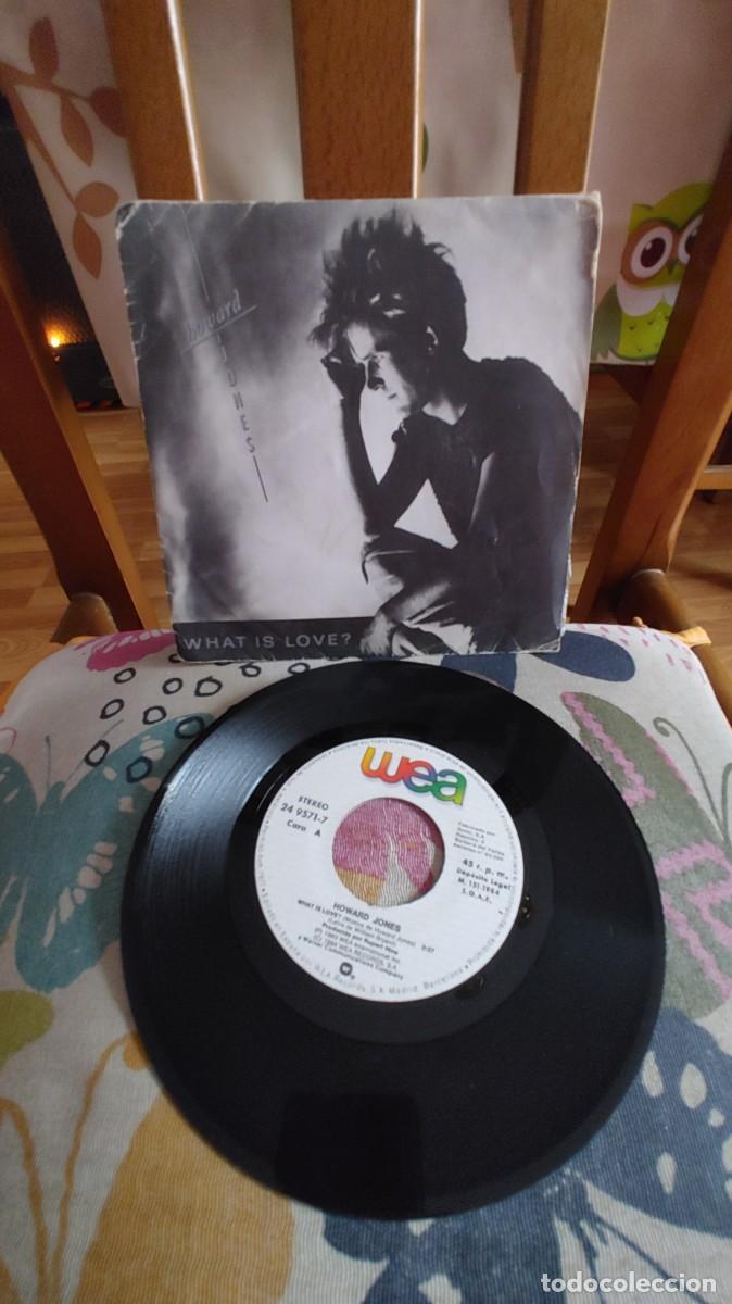 Discos de vinilo: HOWARD JONES-SINGLE WHAT IS LOVE - Foto 1