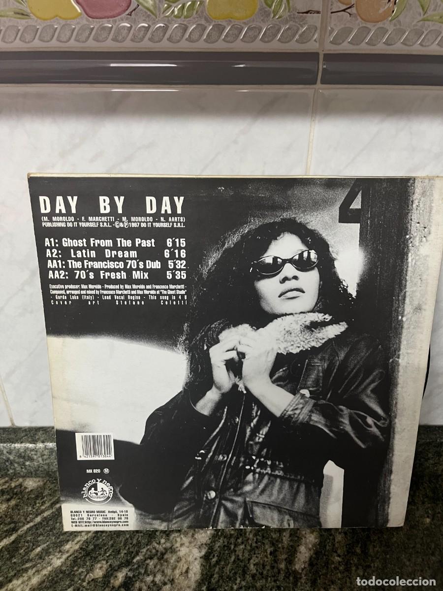 Discos de vinilo: Regina Day By Day Maxi - Foto 2