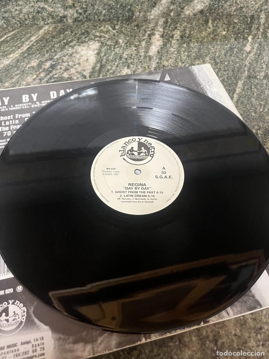 Discos de vinilo: Regina Day By Day Maxi - Foto 3