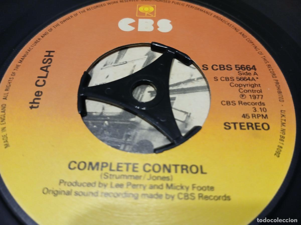 Discos de vinilo: The Clash &ndash; Complete Control- (1977) single 7&rdquo; - Foto 2