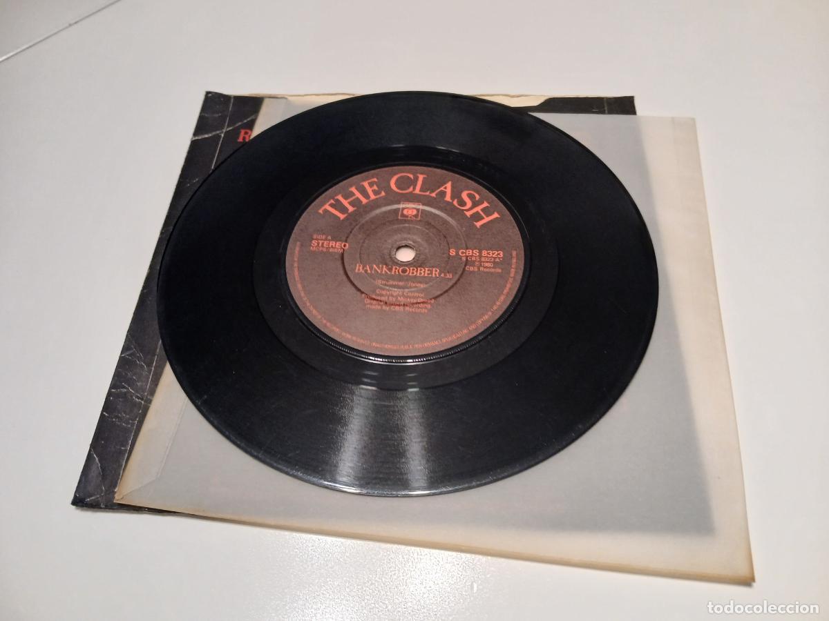 Discos de vinilo: The Clash &ndash; Bankrobber- (1980) single 7&rdquo; - Foto 4