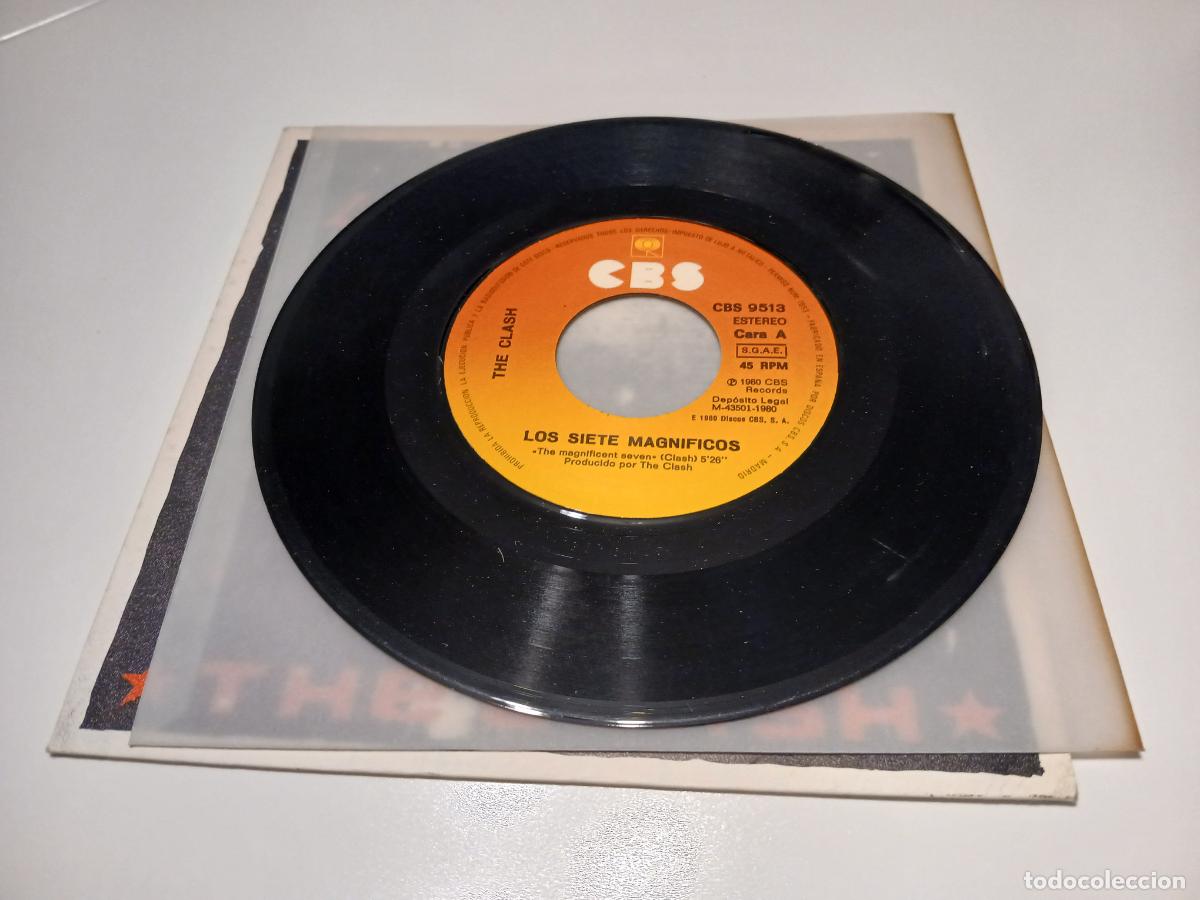 Discos de vinilo: The Clash &ndash; Los 7 Magnificos- (1981) single 7&rdquo; - Foto 4