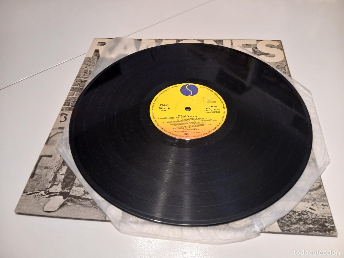 Discos de vinilo: Ramones &lrm;&ndash; Ramones- (1983) LP disco vinilo - Foto 4