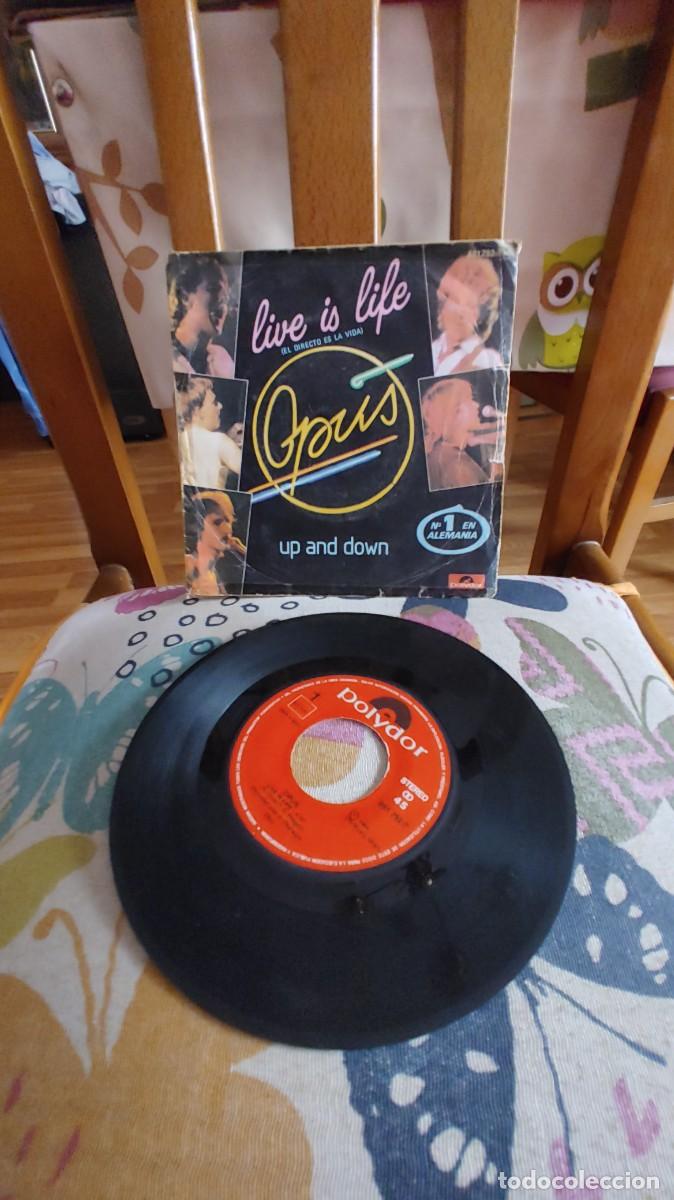Discos de vinilo: OPUS-SINGLE LIVE IS LIFE - Foto 1