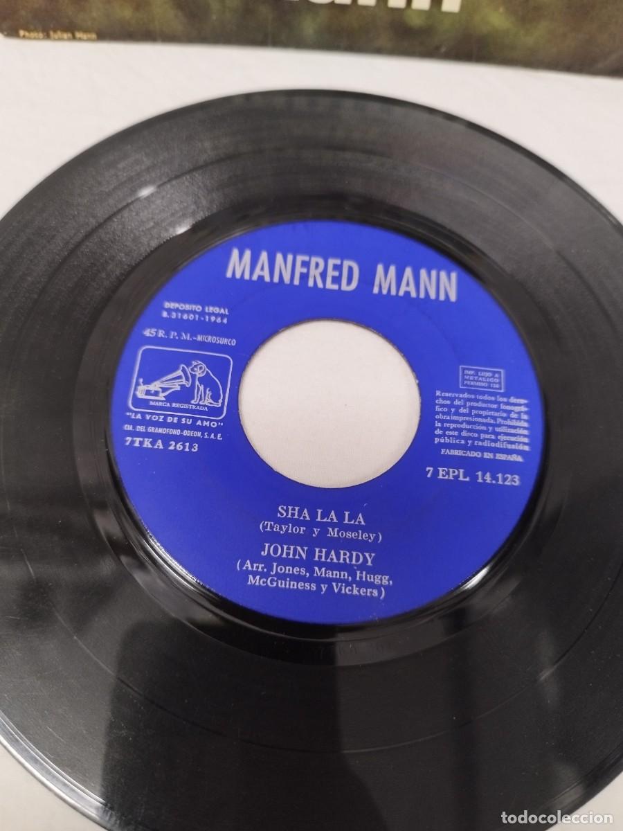 Discos de vinilo: Manfred Mann &ndash; Groovin With Manfred Mann. Vinilo single. - Foto 2