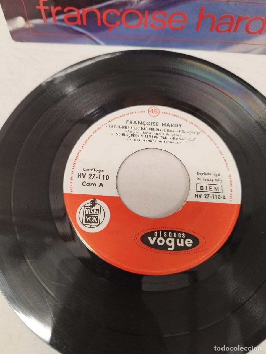 Discos de vinilo: Fran&ccedil;oise Hardy &ndash; La Primera Felicidad Del Dia. Vinilo single. - Foto 2