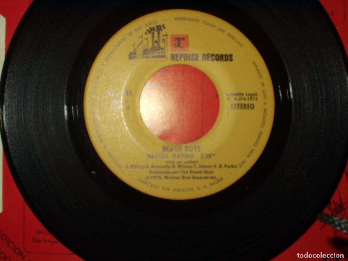 Discos de vinilo: BEACH BOYS SINGLE NAVEGA MARINO - Foto 3