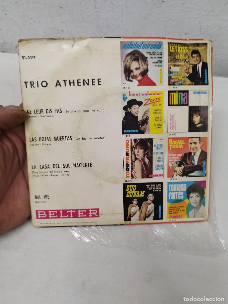 Discos de vinilo: Trio Ath&eacute;n&eacute;e &ndash; La Casa Del Sol Naciente. Vinilo EP. - Foto 3