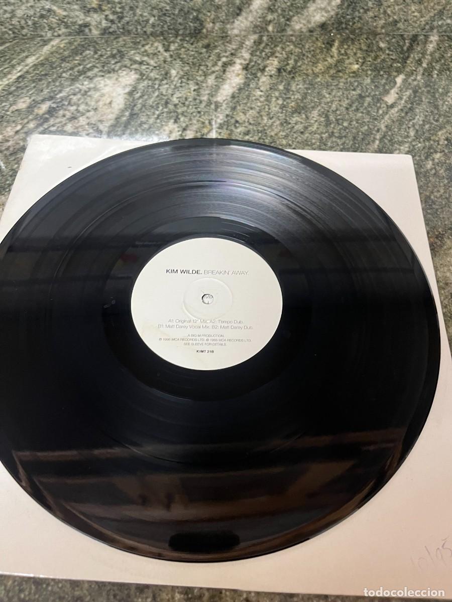 Discos de vinilo: Kim Wilde Breakin Away - Foto 3