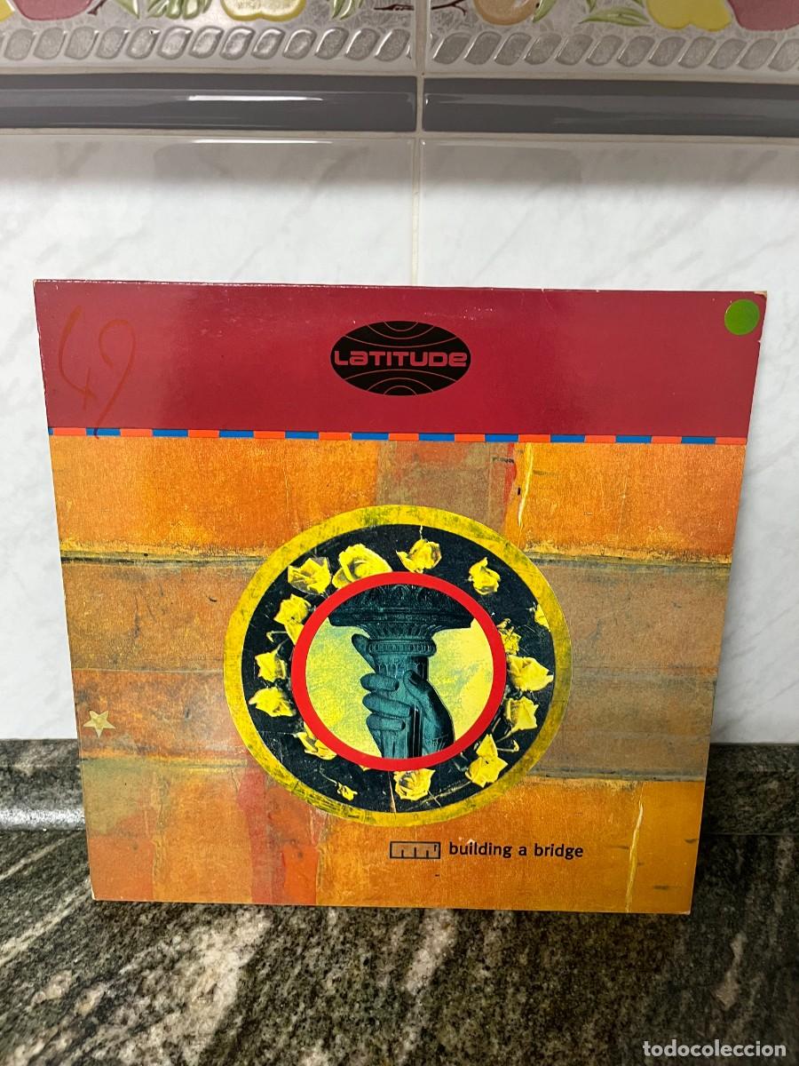 Discos de vinilo: Latitude Building A Bridge - Foto 1