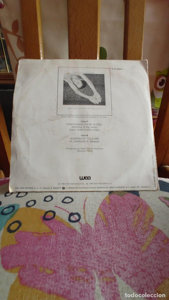 Discos de vinilo: ROGER DALTREY-SINGLE CAMINANDO EN MI SUE&Ntilde;O - Foto 2