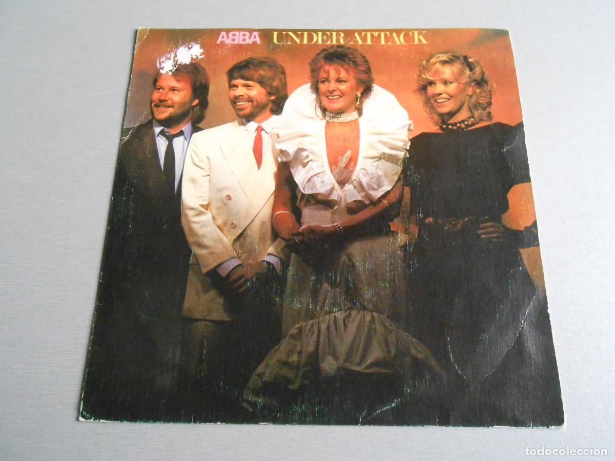 Discos de vinilo: ABBA, SG, UNDER ATTACK + 1, A&Ntilde;O 1983, EPIC EPC A 3235 - Foto 1