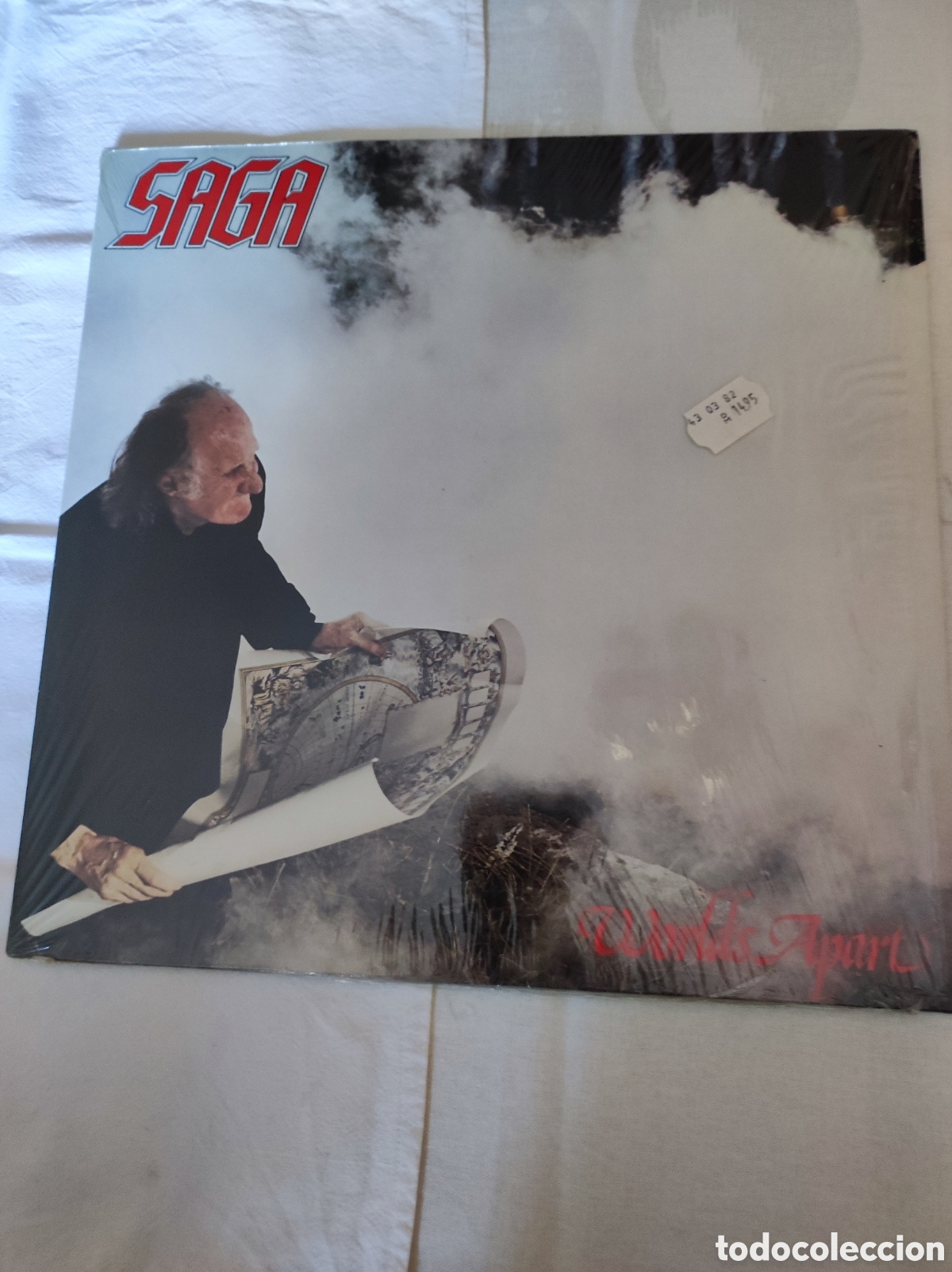Discos de vinilo: SAGA -- WORLDS APART - Foto 1