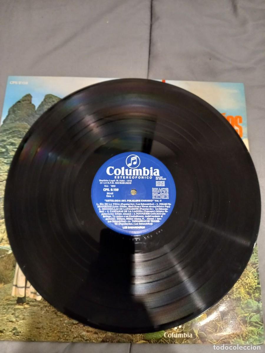 Discos de vinilo: Los Sabande&ntilde;os. Antolog&iacute;a del folklore canario. - Foto 3